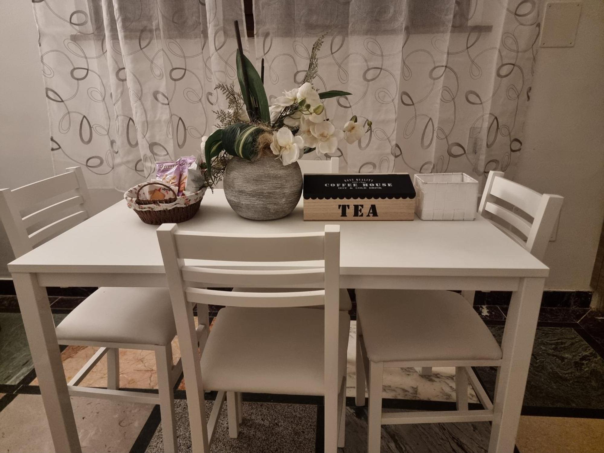 You & Me Garibaldi Home Verona Center ภายนอก รูปภาพ