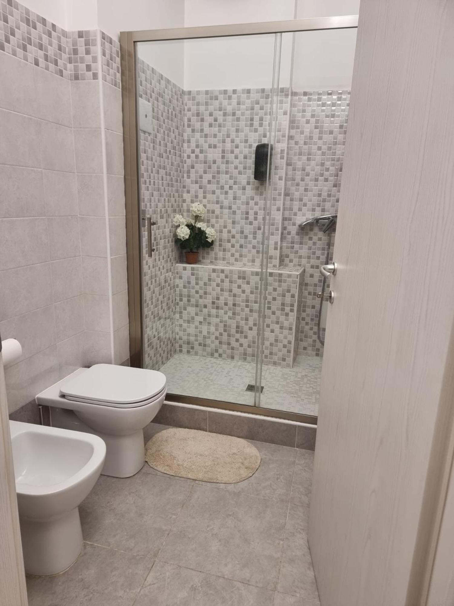 You & Me Garibaldi Home Verona Center ภายนอก รูปภาพ