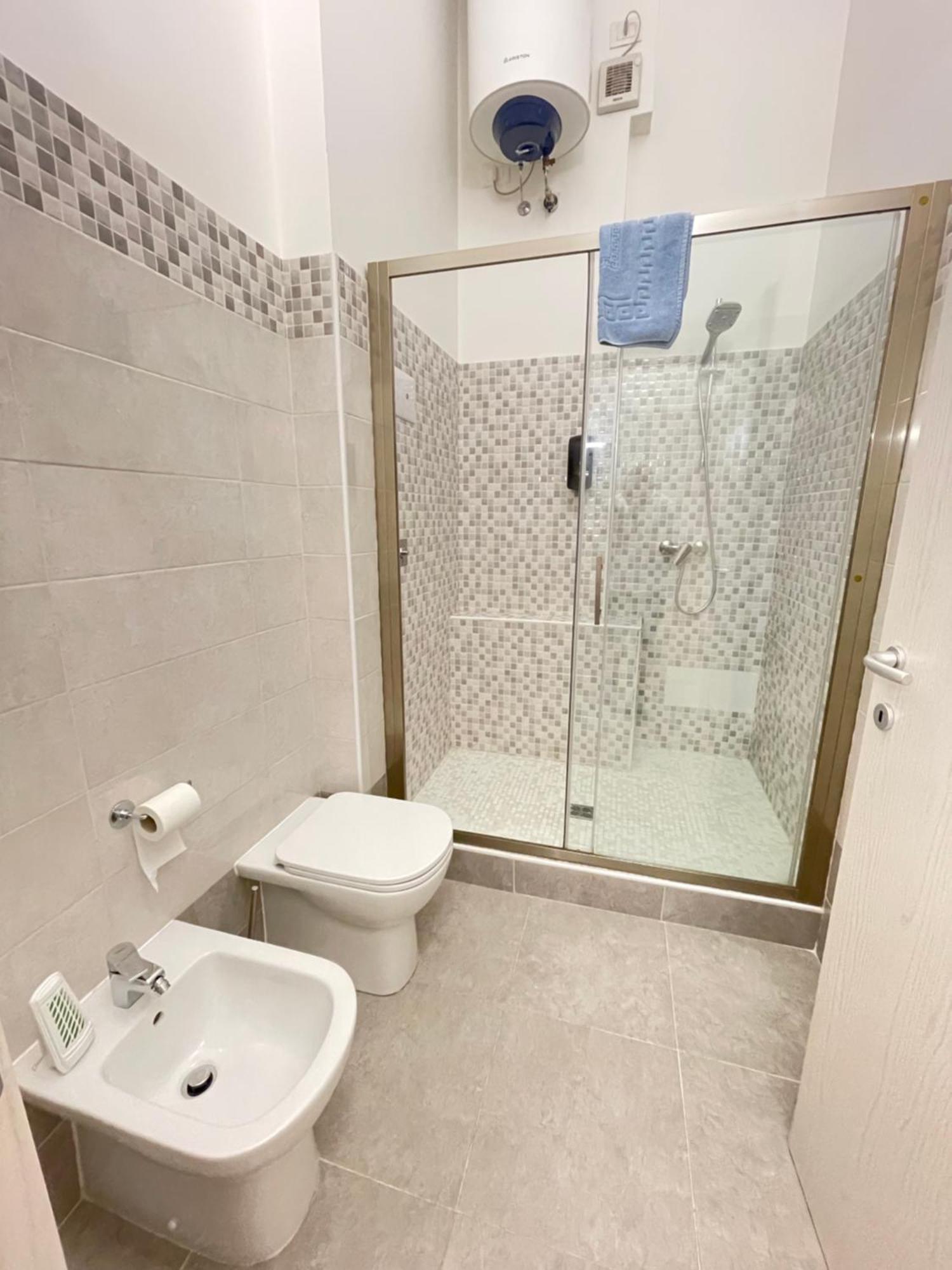 You & Me Garibaldi Home Verona Center ภายนอก รูปภาพ